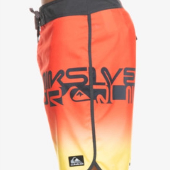 QUIKSILVER SIZE 38 Everyday Scallop 19" Boardshorts .Style EQYBS04678 color Mkz6 - Picture 12 of 12